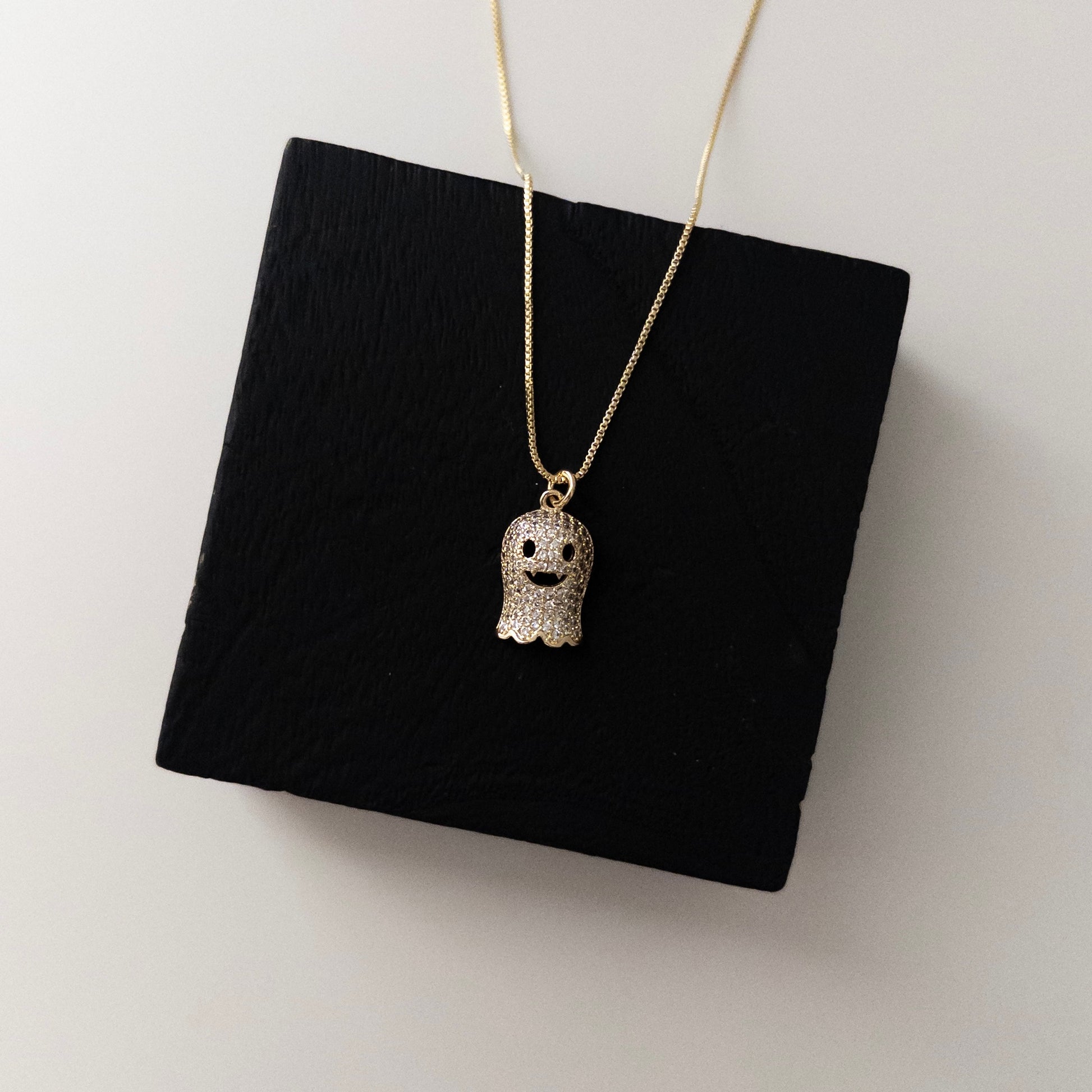 FANTASMITA NECKLACE