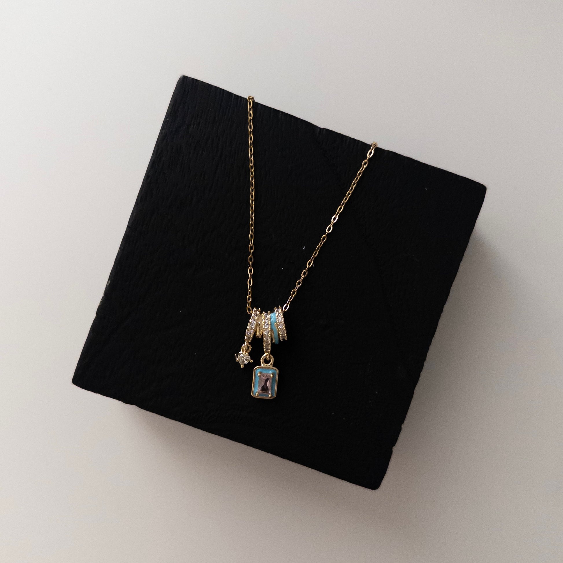 RAIN NECKLACE