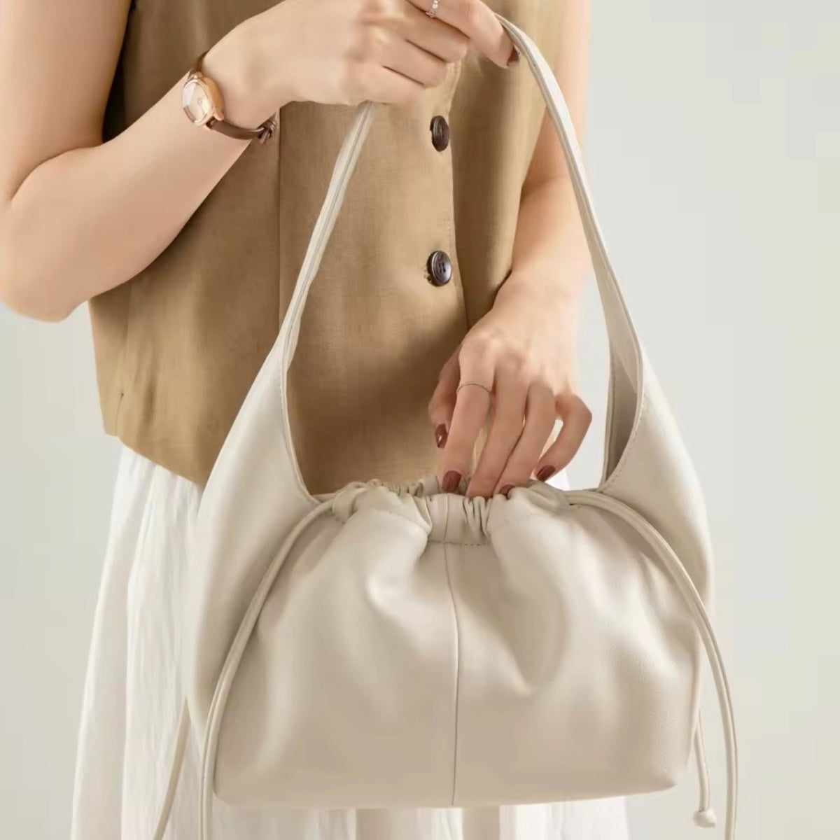 SHOULDER BAG