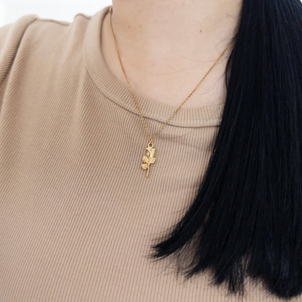 ROSA NECKLACE