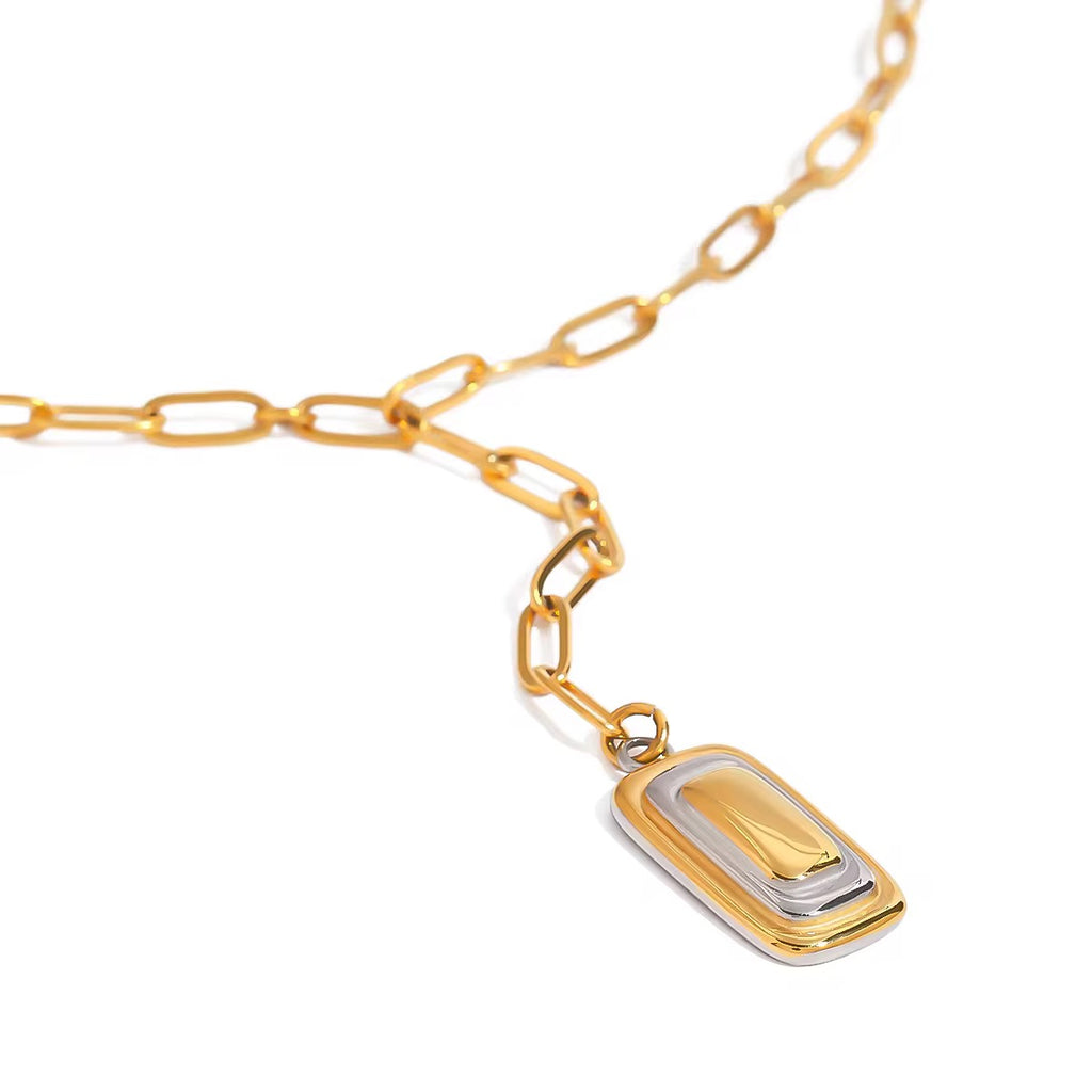 ROBERTA NECKLACE