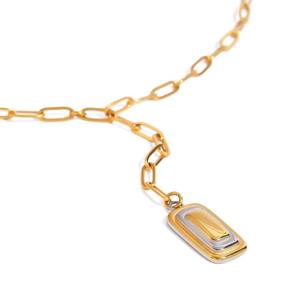 ROBERTA NECKLACE