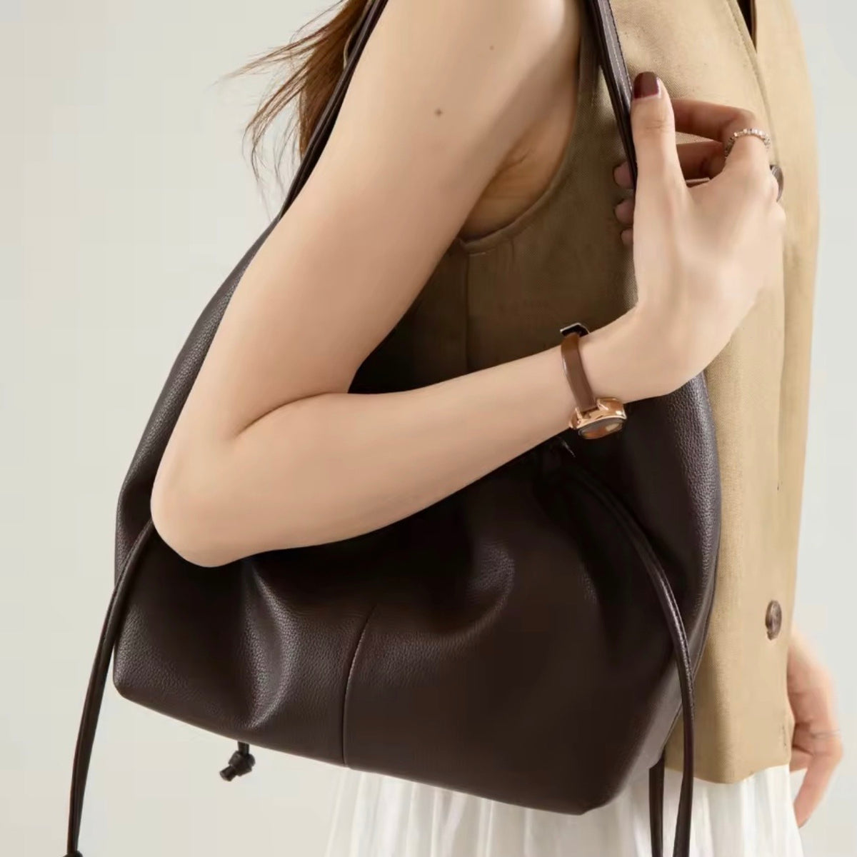 SHOULDER BAG