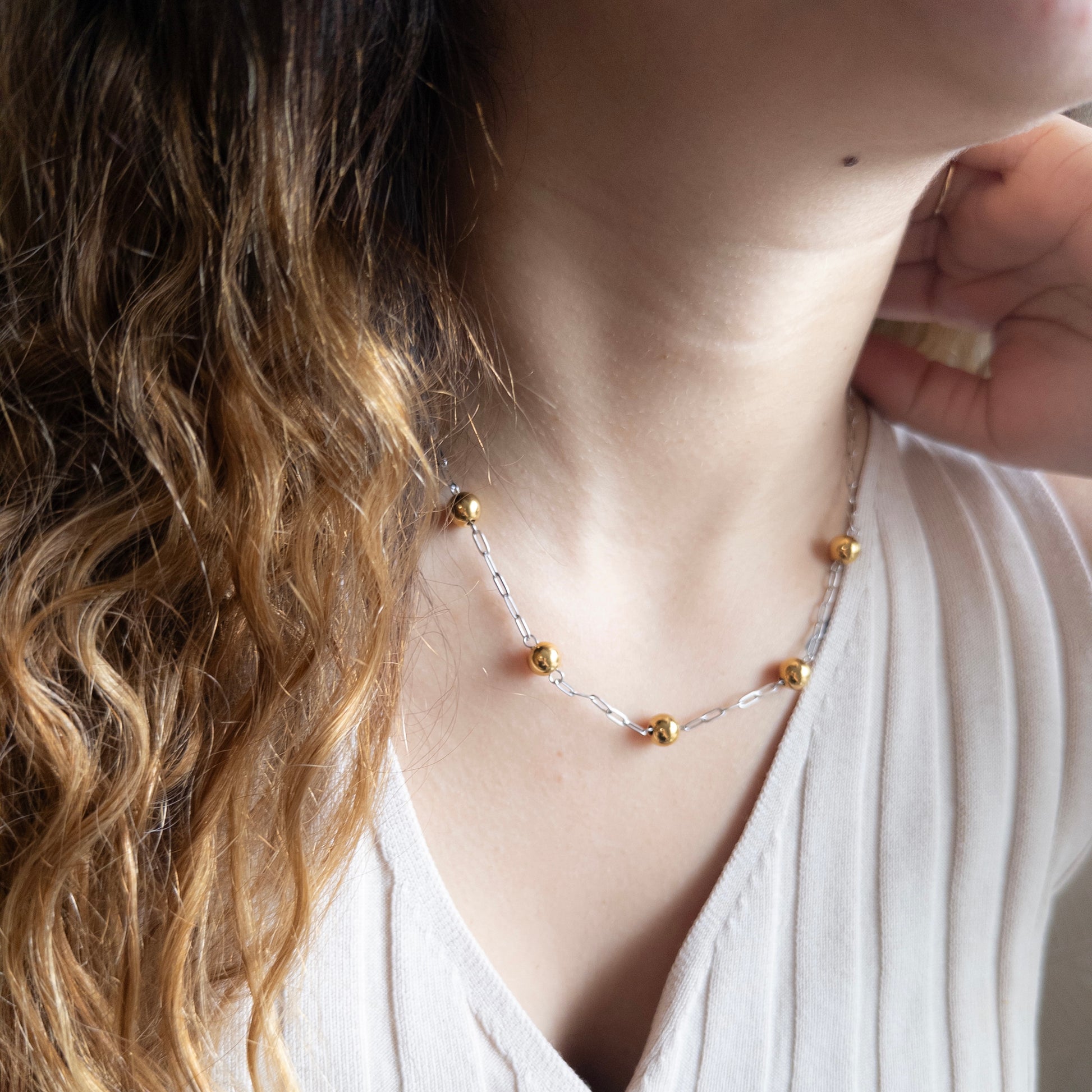 BELÉN NECKLACE