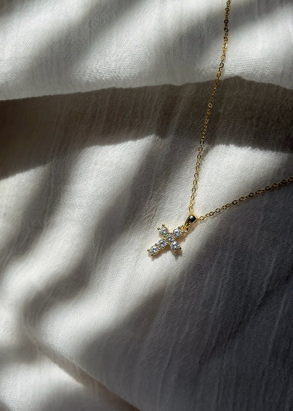 MINI CRUZ NECKLACE